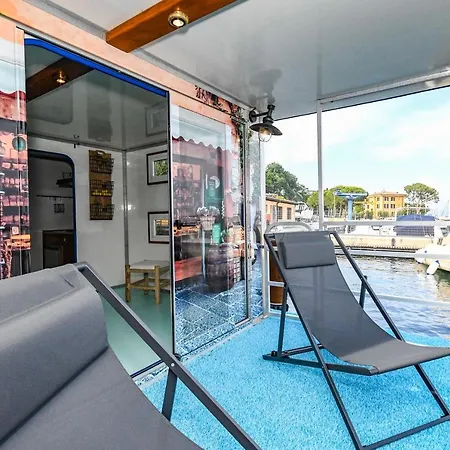 Bådhotel Houseboat Manerba Manerba del Garda