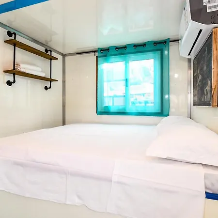 Bådhotel Houseboat Manerba