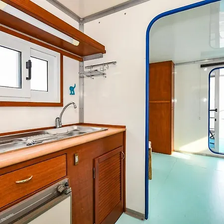 Bådhotel Houseboat Manerba Manerba del Garda