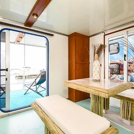 Houseboat Manerba *