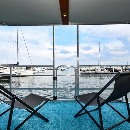 Houseboat Manerba * Manerba del Garda