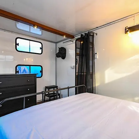 Houseboat Manerba * Manerba del Garda